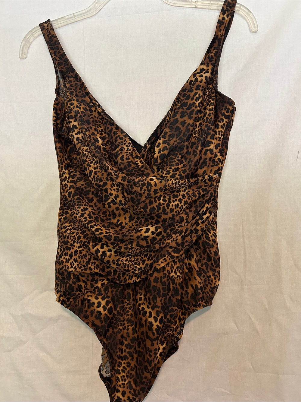 Ruched Leopard Print V-Neck One-Piece Swimsuit - Brown